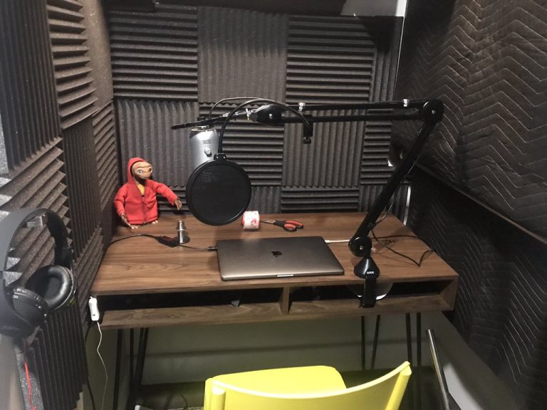 Tips For Setting Up A Home Podcasting Studio - Foam Factory, Inc. Blog